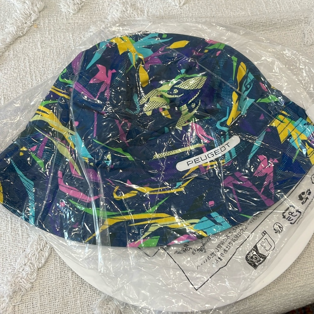 BOB PEUGEOT ALLURE BUCKET HAT ONE SIZE BRAND NEW - Picture 3 of 5